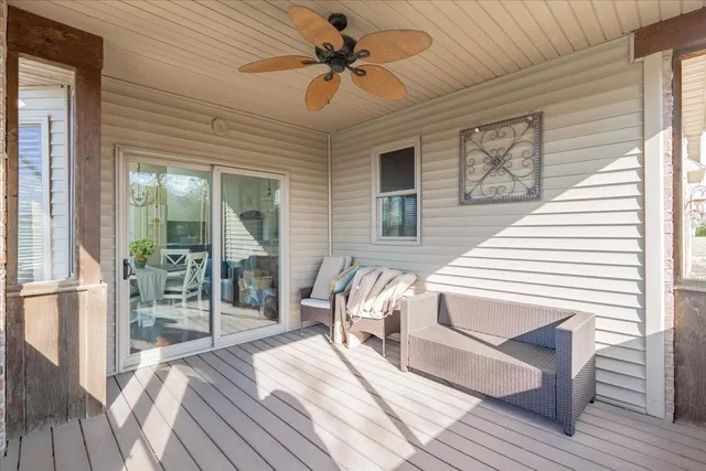 $897,500 | 19863 Jared Drive, Bloomington, IL 61705