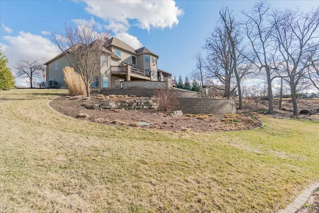 $897,500 | 19863 Jared Drive, Bloomington, IL 61705