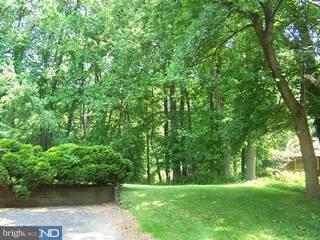 848 Roberts Road Bensalem, PA 19020 - Photo 5 of 6 Gallery Image 5