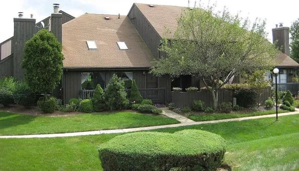 $610,000 | 372 Westgate Drive, Edison, NJ 08820