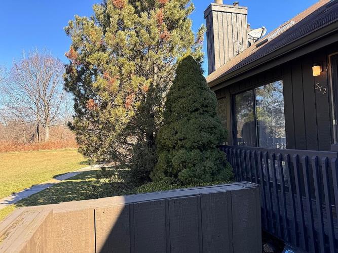 372 Westgate Drive Edison, NJ 08820 - Photo 4 of 16