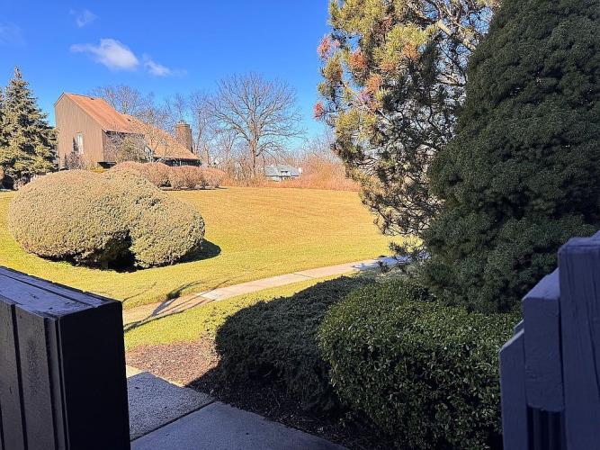 372 Westgate Drive Edison, NJ 08820 - Photo 5 of 16