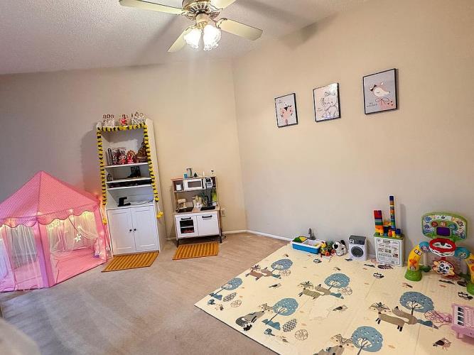 372 Westgate Drive Edison, NJ 08820 - Photo 10 of 16