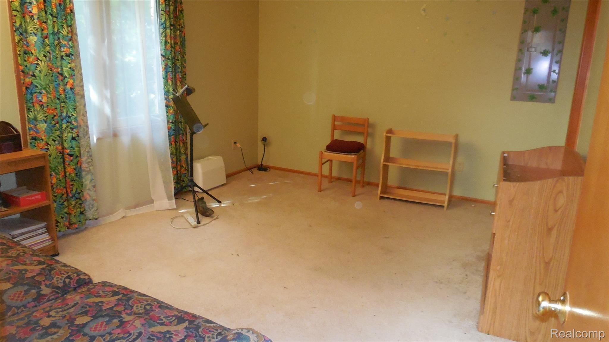 2591 Meadowview Court Rochester, MI 48306 - Photo 25 of 30 2591 Meadowview_24.JPG