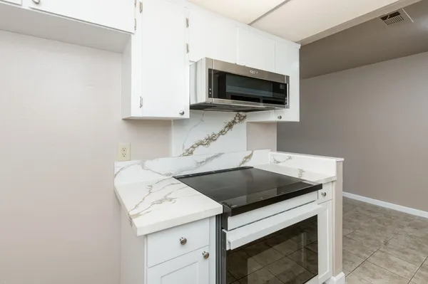 $214,500 | 5118 East Ashlan Avenue, Unit 102, Fresno, CA 93727