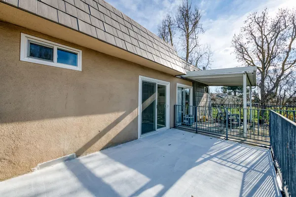$214,500 | 5118 East Ashlan Avenue, Unit 102, Fresno, CA 93727