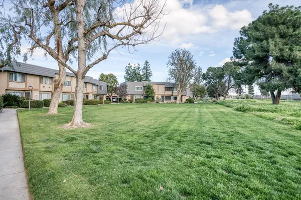 $214,500 | 5118 East Ashlan Avenue, Unit 102, Fresno, CA 93727