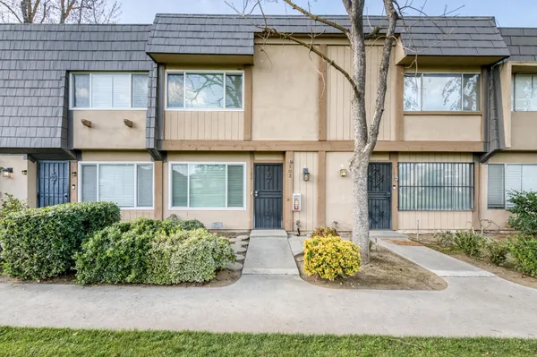 $214,500 | 5118 East Ashlan Avenue, Unit 102, Fresno, CA 93727