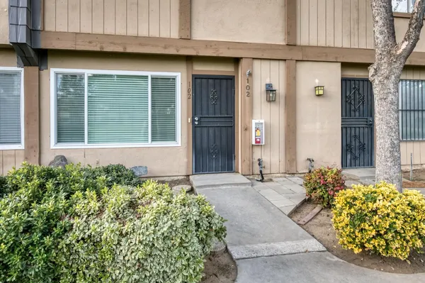 $214,500 | 5118 East Ashlan Avenue, Unit 102, Fresno, CA 93727