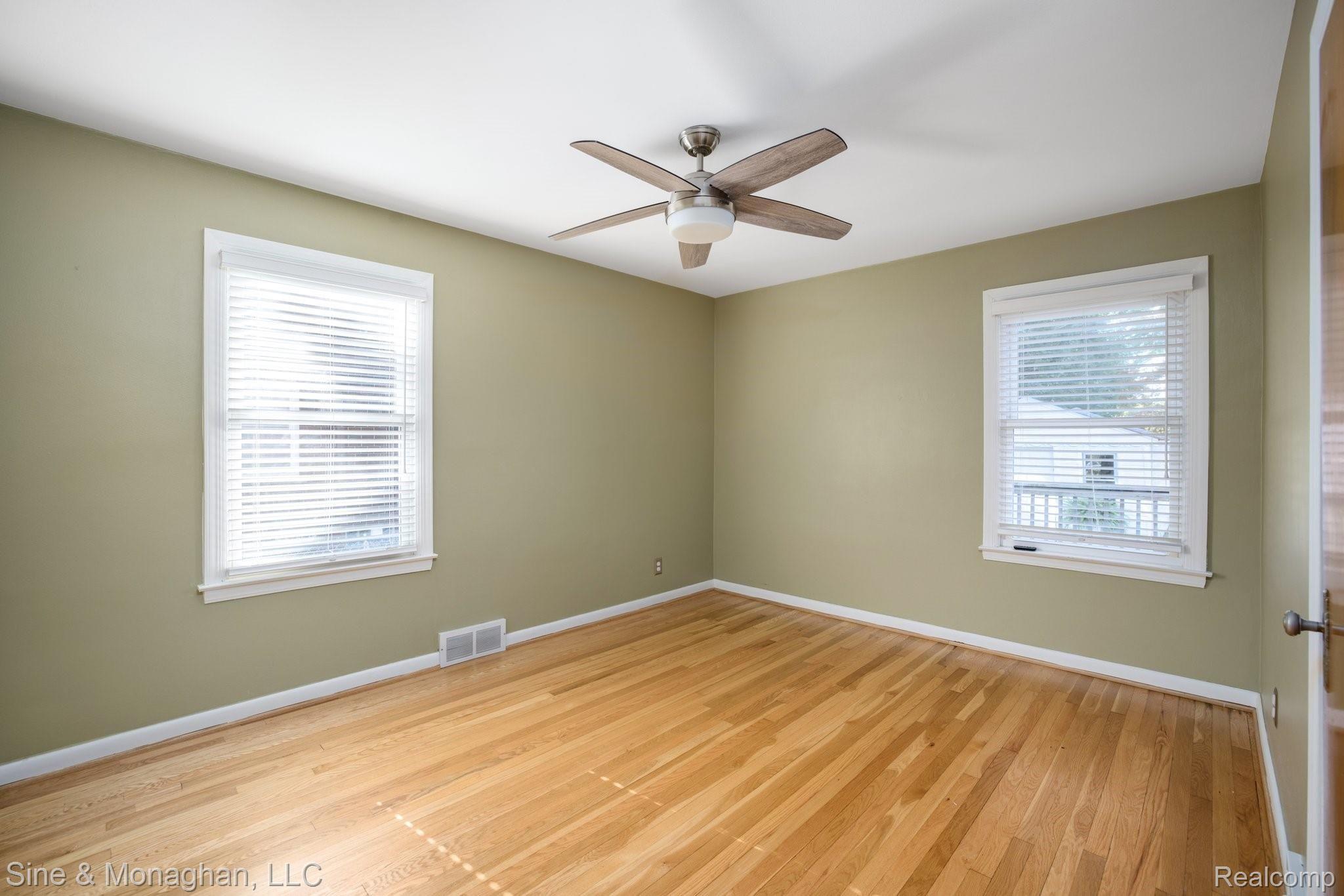 453 Kerby Road Grosse Pointe, MI 48236 - Photo 11 of 32 19-web-or-mls-453 Kerby018.jpg