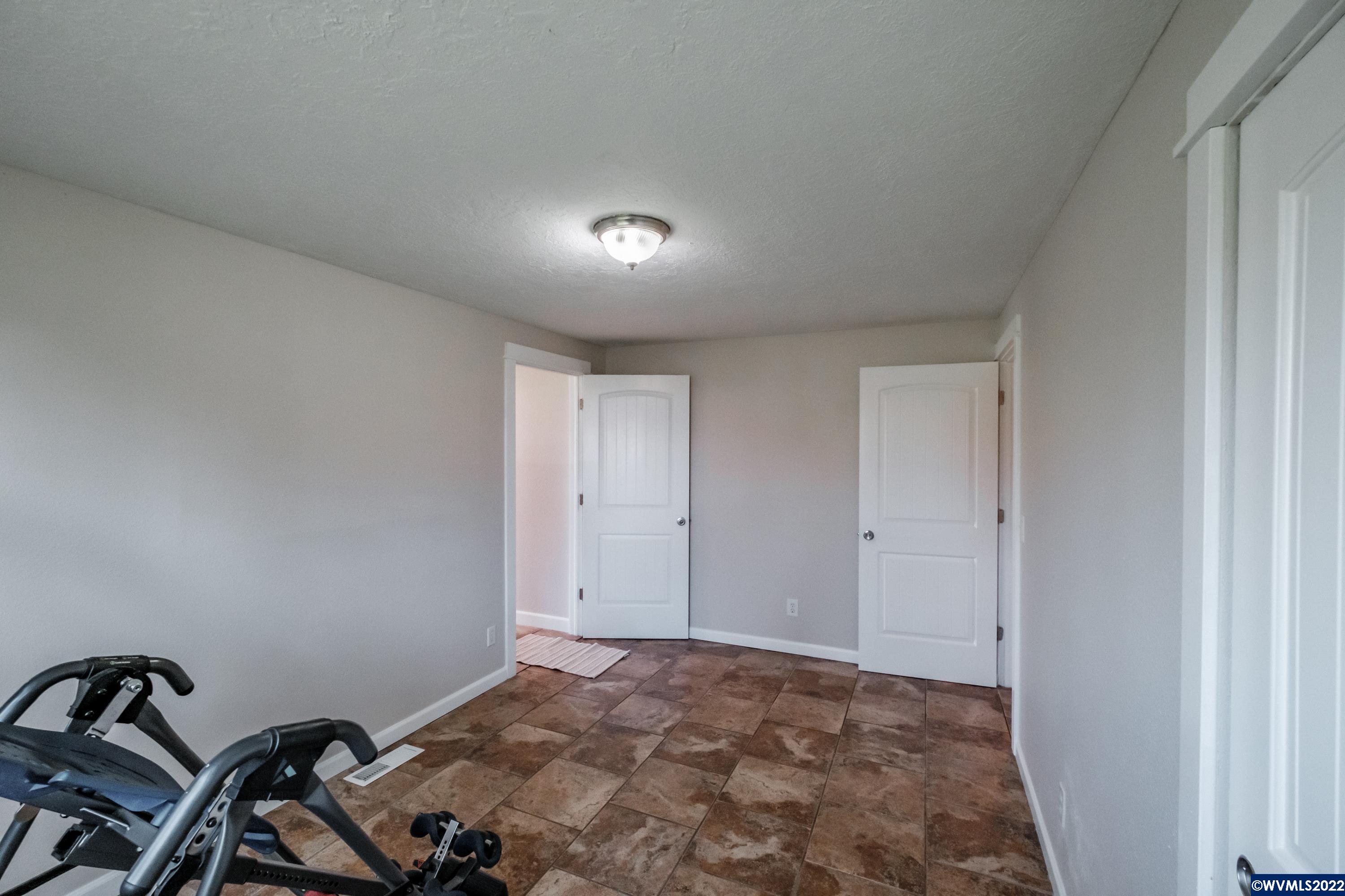 38985 Groshong Road Northeast Albany, OR 97321 - Photo 27 of 42 Gallery Image 27