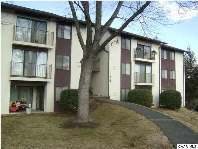 18 Spring Court Charlottesville, VA 22901 - Photo 1 of 2 Gallery Image 1