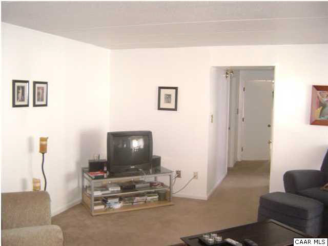 18 Spring Court Charlottesville, VA 22901 - Photo 2 of 2 Gallery Image 2