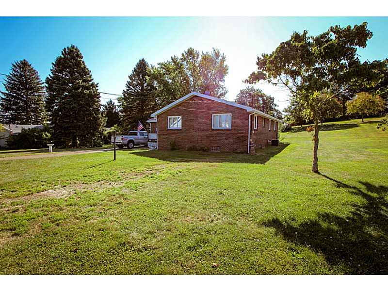 1225 Cascade Road Monaca, PA 15061 - Photo 3 of 13 Exterior Front.