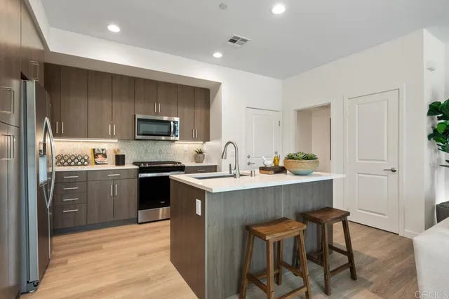 $3,195 | 2030 Calle Trebon, Unit 2, Chula Vista, CA 91913