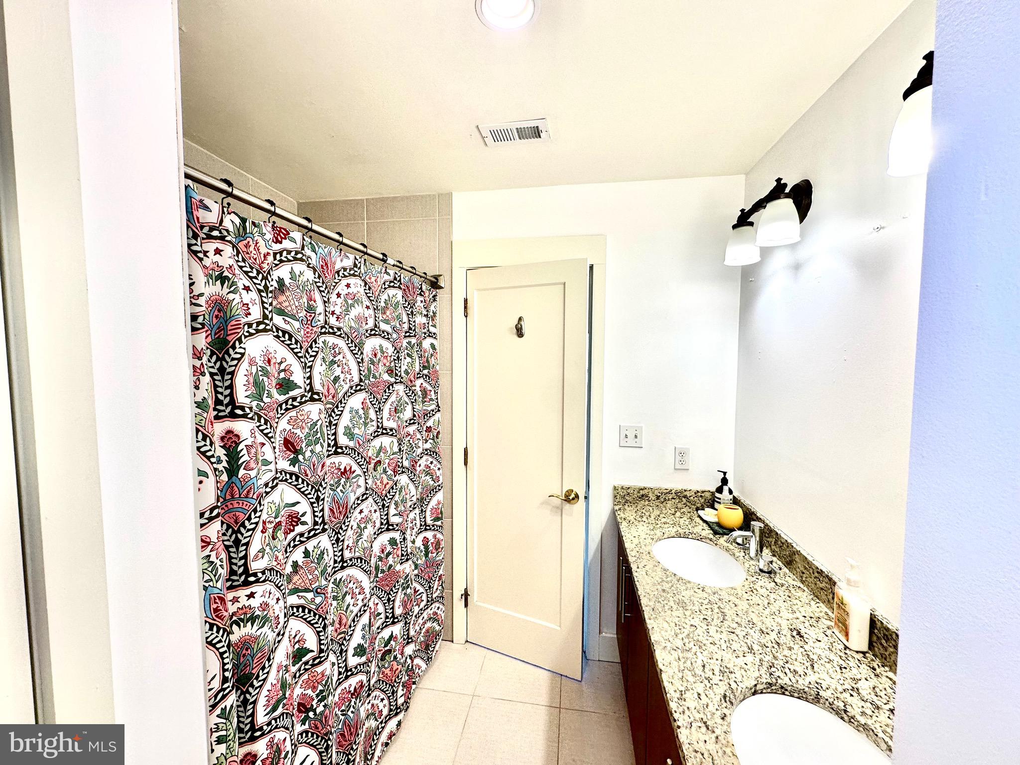 119 Federal Street Philadelphia, PA 19147 - Photo 39 of 51 2nd full bathroom