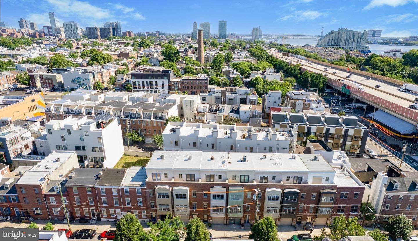 119 Federal Street Philadelphia, PA 19147 - Photo 49 of 51 Urban landscape with vibrant city life.