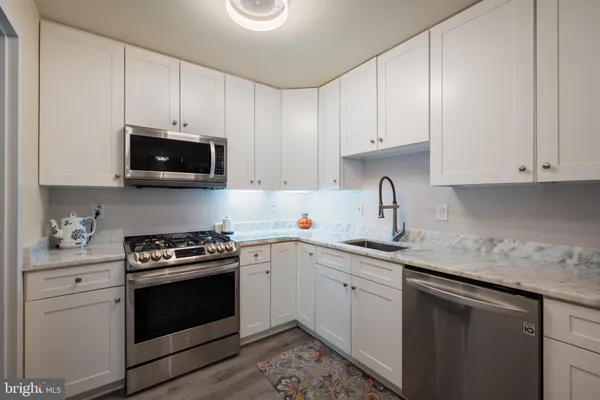 $470,000 | 4620 North Park Avenue, Unit 305W, Chevy Chase, MD 20815