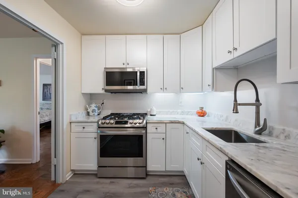 $470,000 | 4620 North Park Avenue, Unit 305W, Chevy Chase, MD 20815