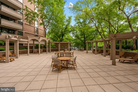 $495,000 | 4620 North Park Avenue, Unit 305W, Chevy Chase, MD 20815