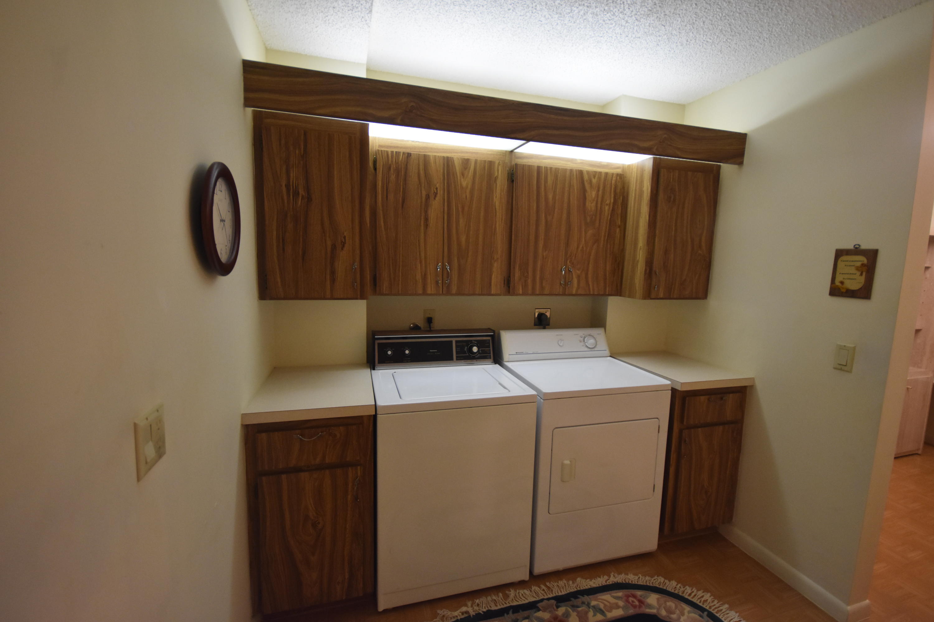 6109 Balboa Circle, Unit 406 Boca Raton, FL 33433 - Photo 23 of 29 Laundry Room