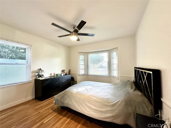 $2,400 | 9037 Rathburn Avenue, Northridge, CA 91325