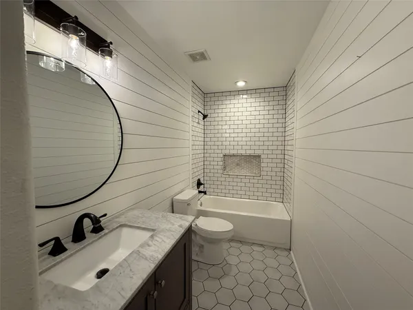 $2,100 | 15306 Thistle Rock Lane, Cypress, TX 77429