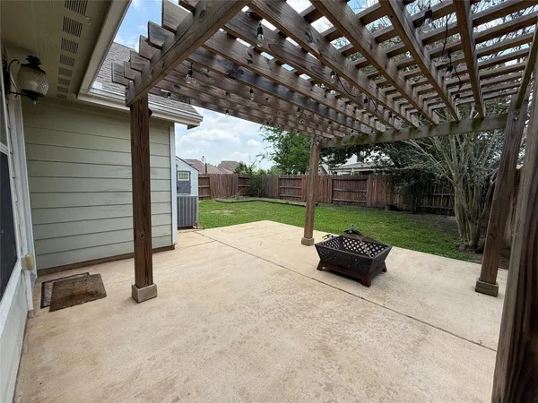 $2,100 | 15306 Thistle Rock Lane, Cypress, TX 77429