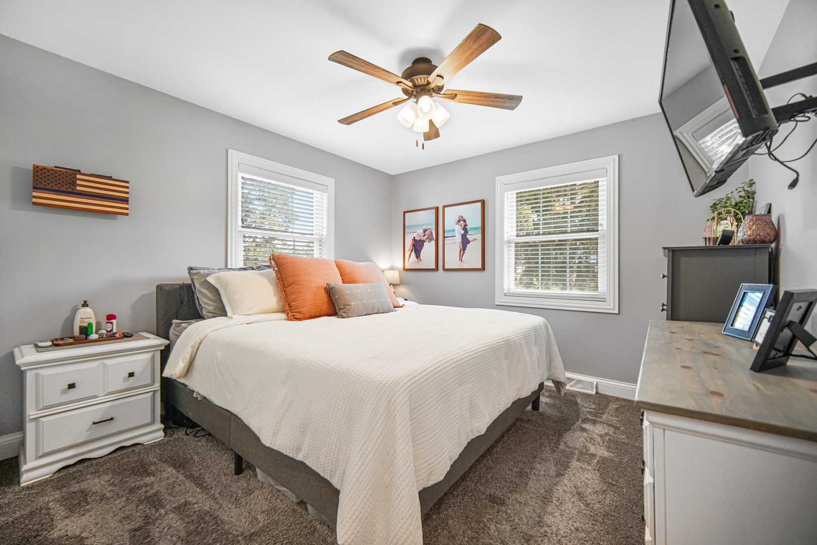 235 Roberts Road New Lenox, IL 60451 - Photo 10 of 25 a bedroom with bed and a window