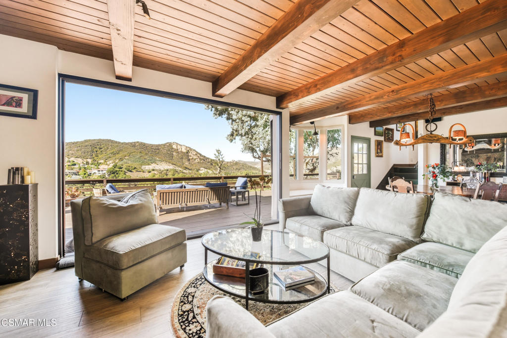 356 East Carlisle Road Thousand Oaks, CA 91361 - Photo 20 of 74