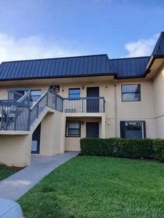 $2,100 | 9141 Northwest 1st Court, Unit 204, Pembroke Pines, FL 33024