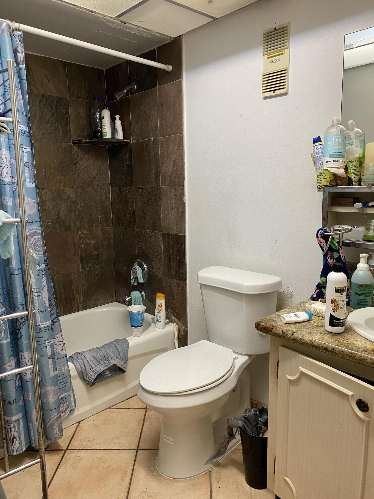 480 Northwest 20th Street, Unit 201 Boca Raton, FL 33431 - Photo 16 of 23 IMG_1427