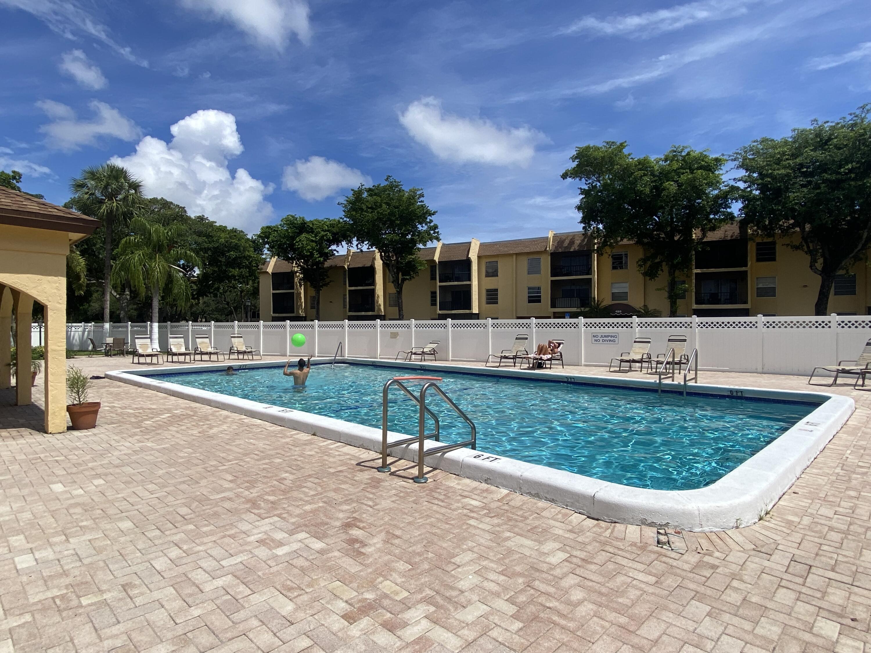 480 Northwest 20th Street, Unit 201 Boca Raton, FL 33431 - Photo 19 of 23 IMG_1252