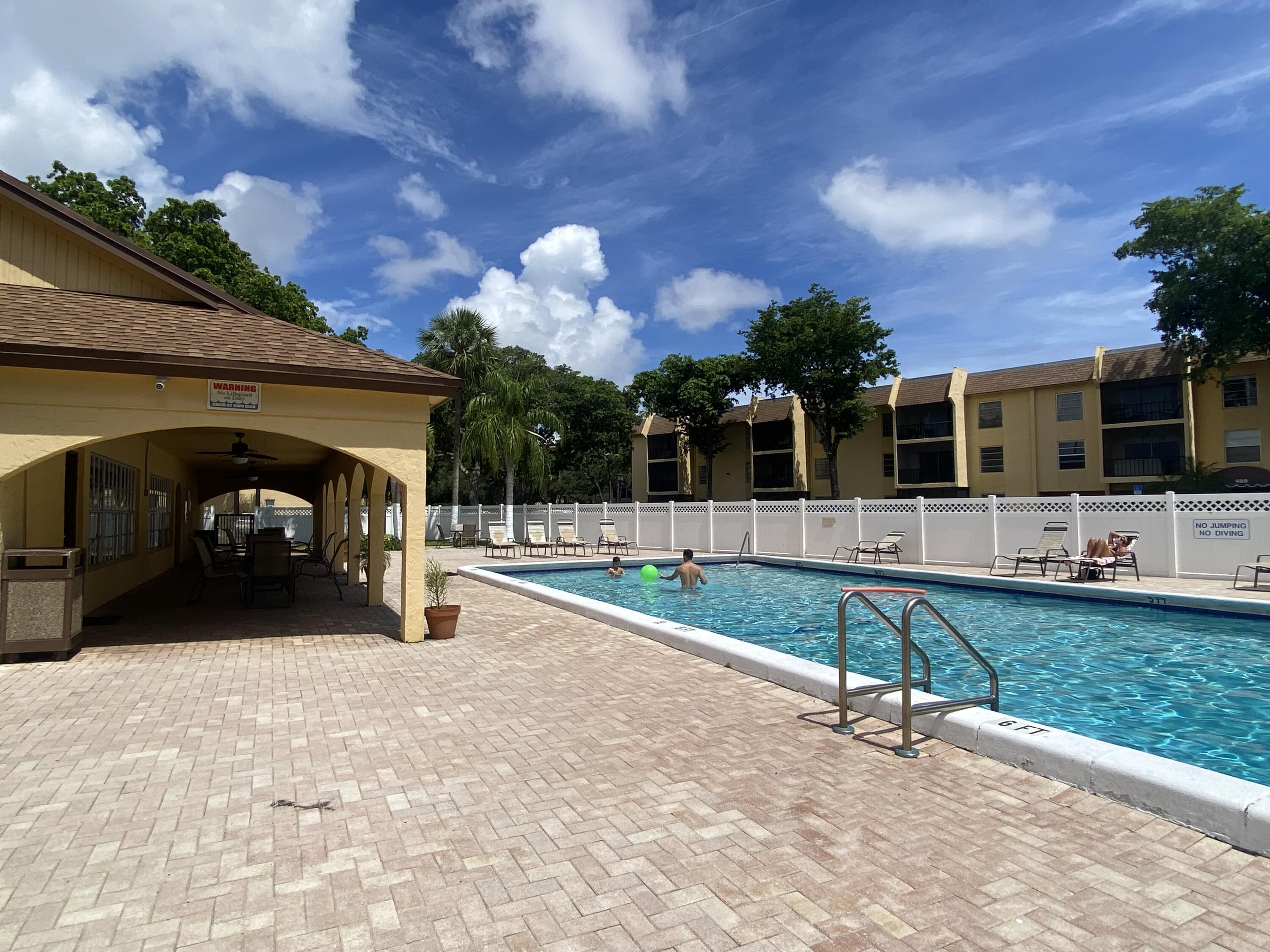 480 Northwest 20th Street, Unit 201 Boca Raton, FL 33431 - Photo 20 of 23 IMG_1253