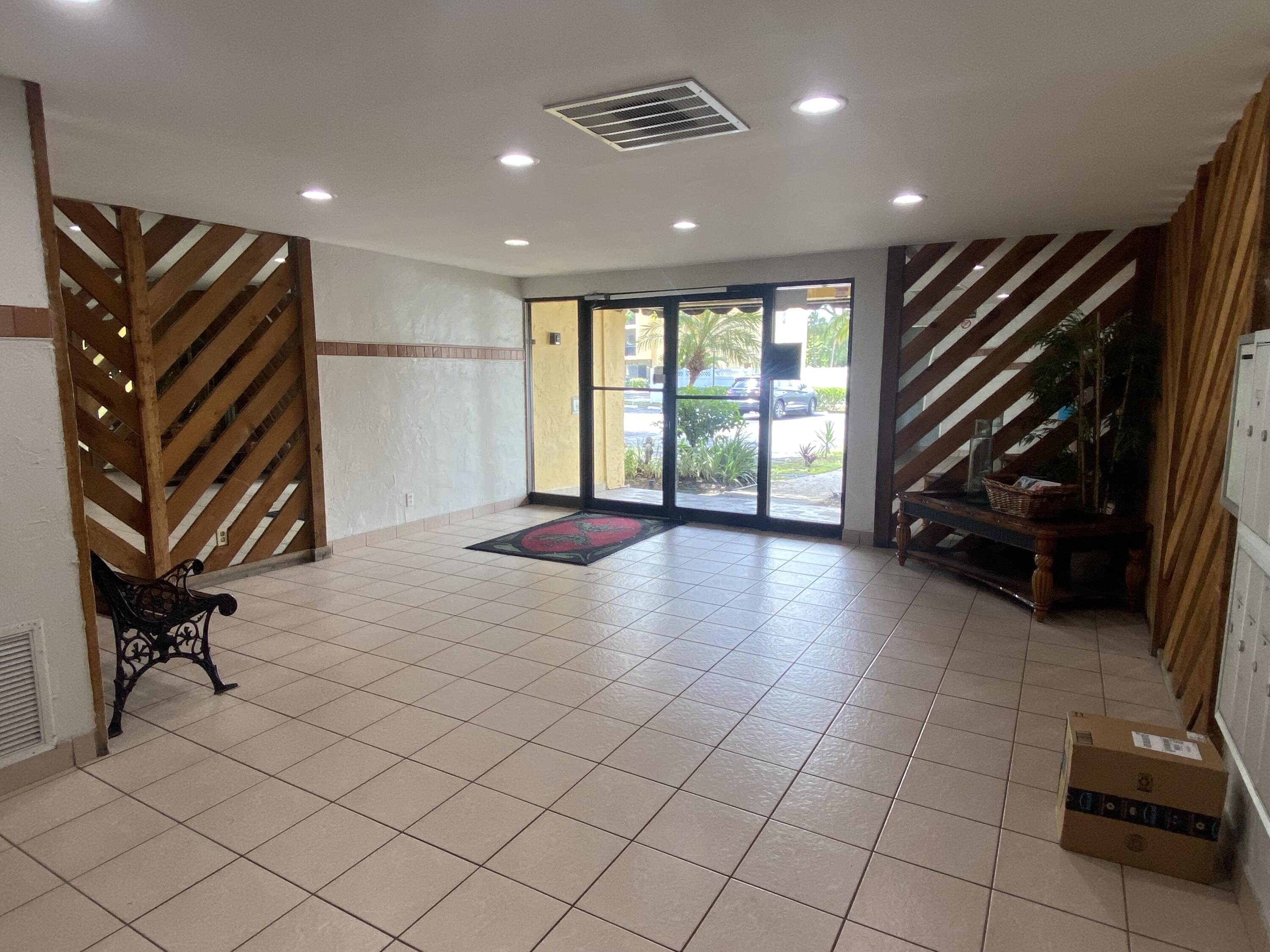 480 Northwest 20th Street, Unit 201 Boca Raton, FL 33431 - Photo 3 of 23 IMG_1243