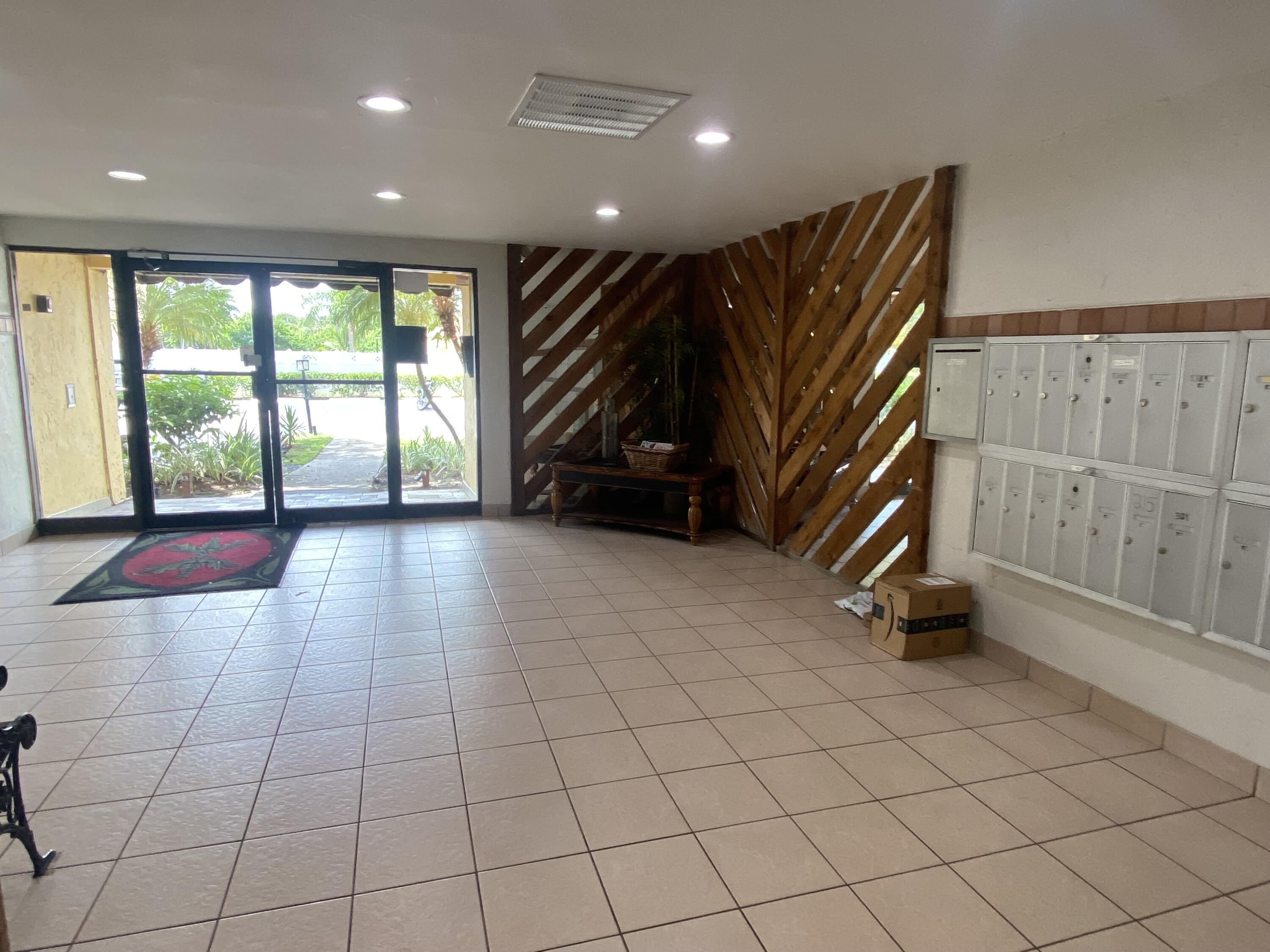 480 Northwest 20th Street, Unit 201 Boca Raton, FL 33431 - Photo 5 of 23 IMG_1242