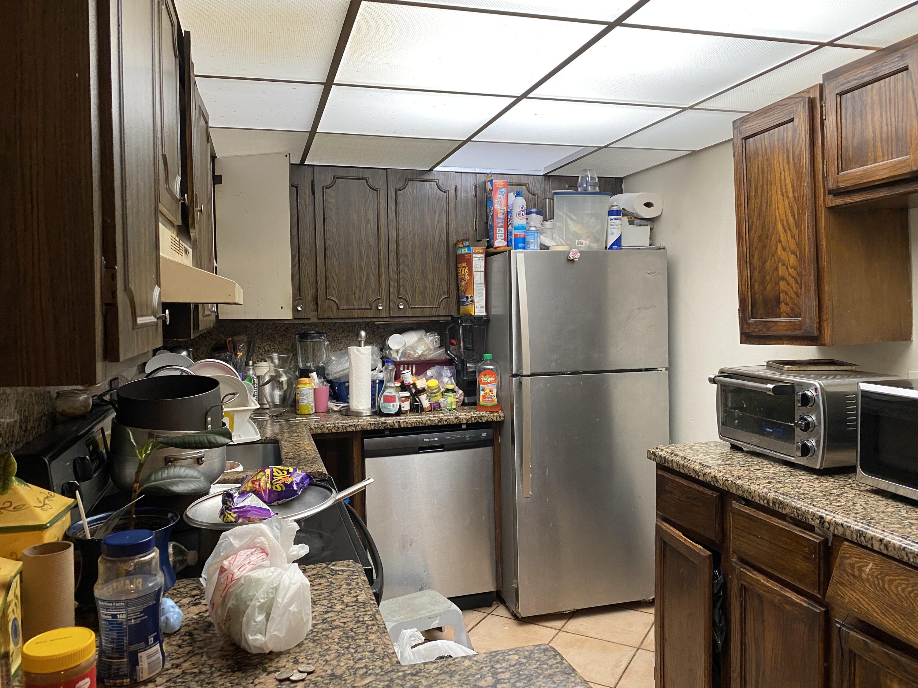480 Northwest 20th Street, Unit 201 Boca Raton, FL 33431 - Photo 8 of 23 IMG_1431