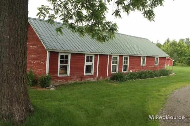 80060 Holmes Road Armada, MI 48005 - Photo 21 of 21 31152771-20.JPG