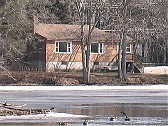 33 New Boston Road Kingston, NH 03848 - Photo 1 of 1