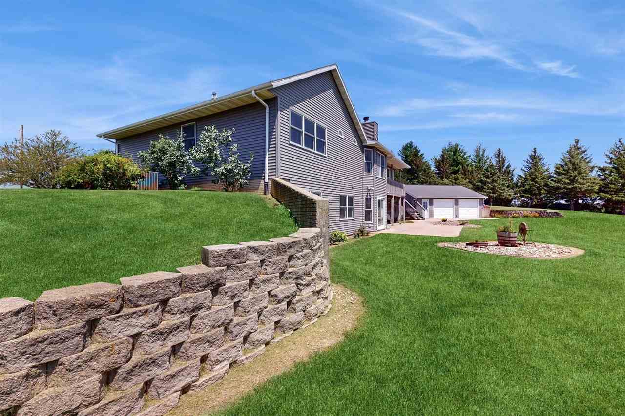 2076 Rogers Creek Road Ely, IA 52227 - Photo 39 of 51 Gallery Image 39