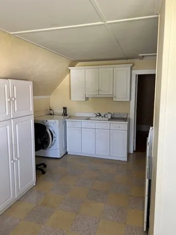 $1,300 | 252 North Main Street, Unit 2, Orange, MA 01364