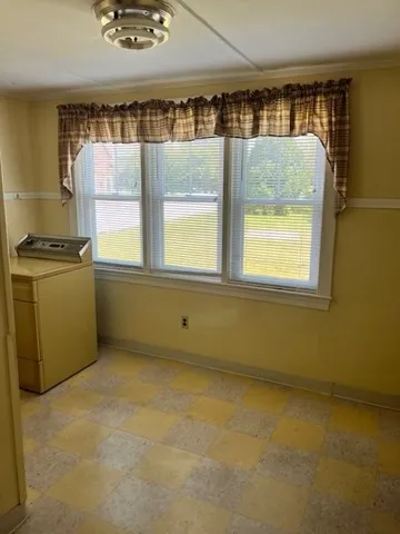 $1,300 | 252 North Main Street, Unit 2, Orange, MA 01364
