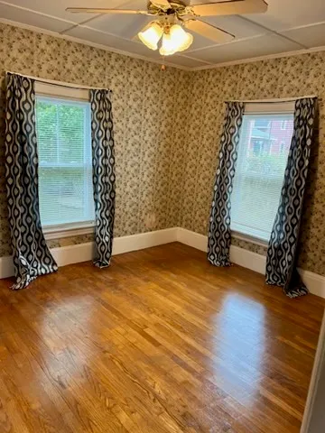 $1,300 | 252 North Main Street, Unit 2, Orange, MA 01364