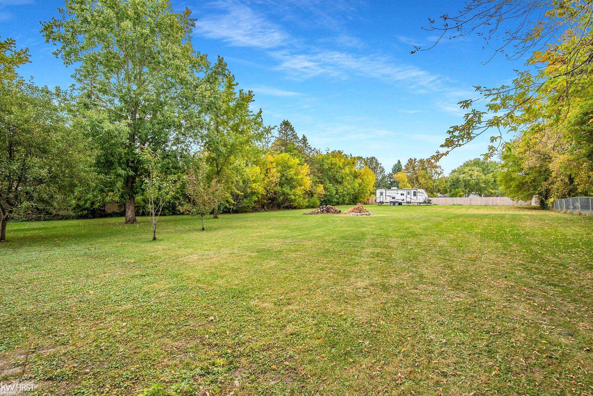 7048 Lapeer Road Davison, MI 48423 - Photo 26 of 36 50092596-25.JPG