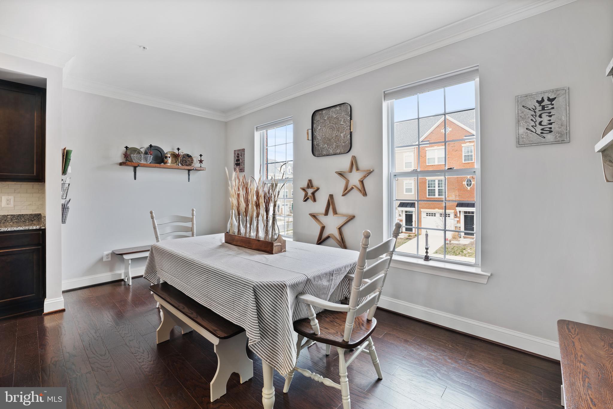 Dining Room w/Hardwood Floors