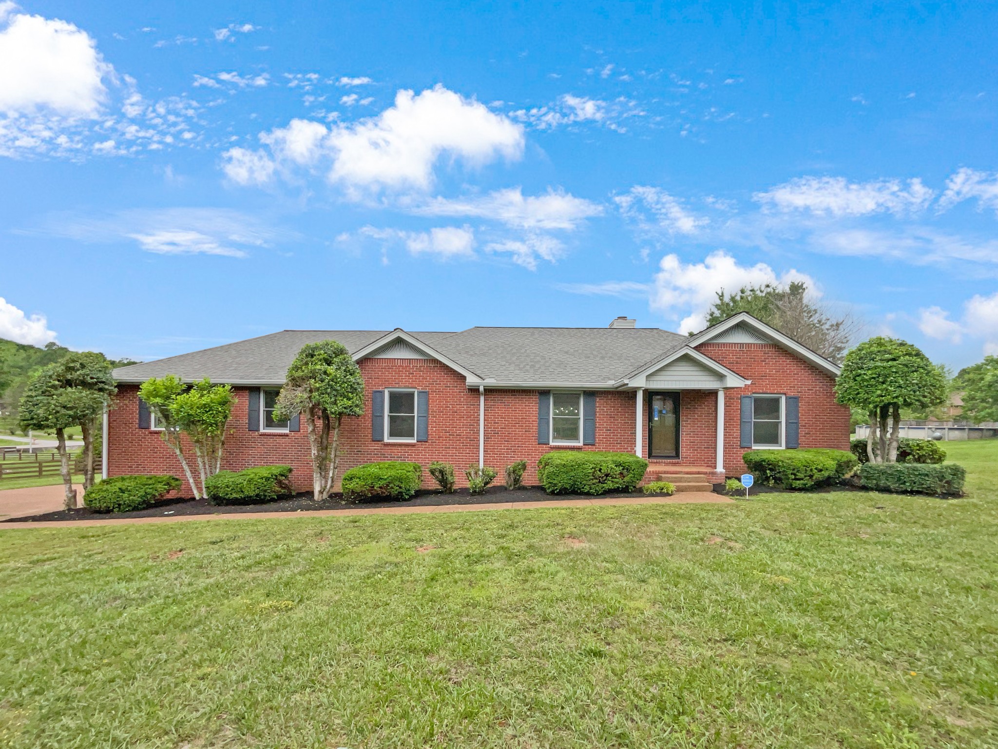 816 Ridgetop Drive Mount Juliet, TN 37122 - Photo 1 of 17 Gallery Image 1