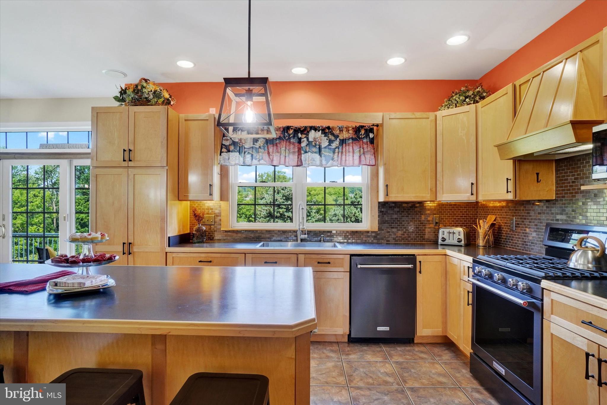 17228 Dolf Road Stewartstown, PA 17363 - Photo 10 of 43 Gallery Image 10