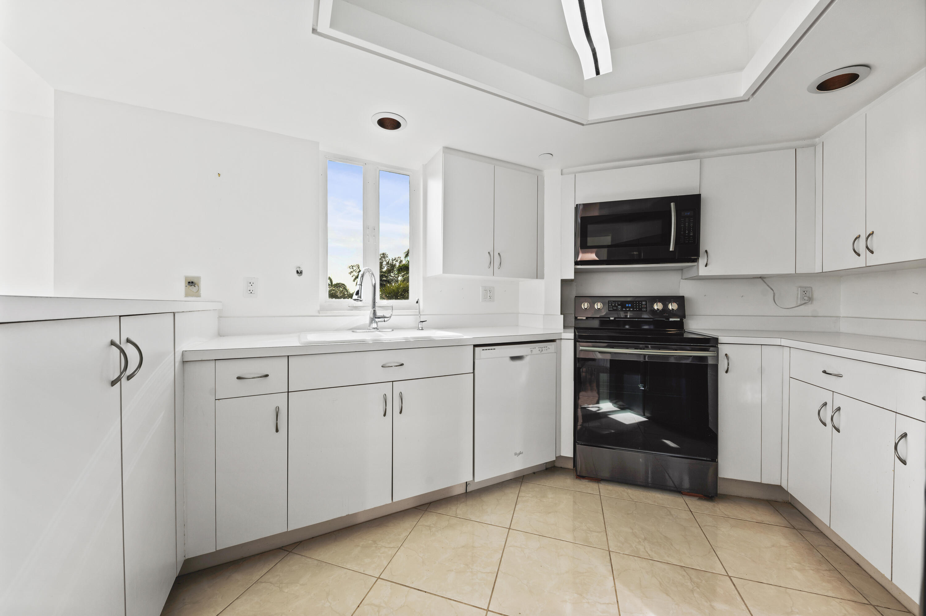 140 Southeast 5th Avenue, Unit 344 Boca Raton, FL 33432 - Photo 5 of 16 VHT-RX-10762143_3.jpg