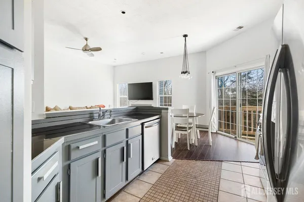 $2,600 | 5033 Beech Court, Monmouth Junction, NJ 08852