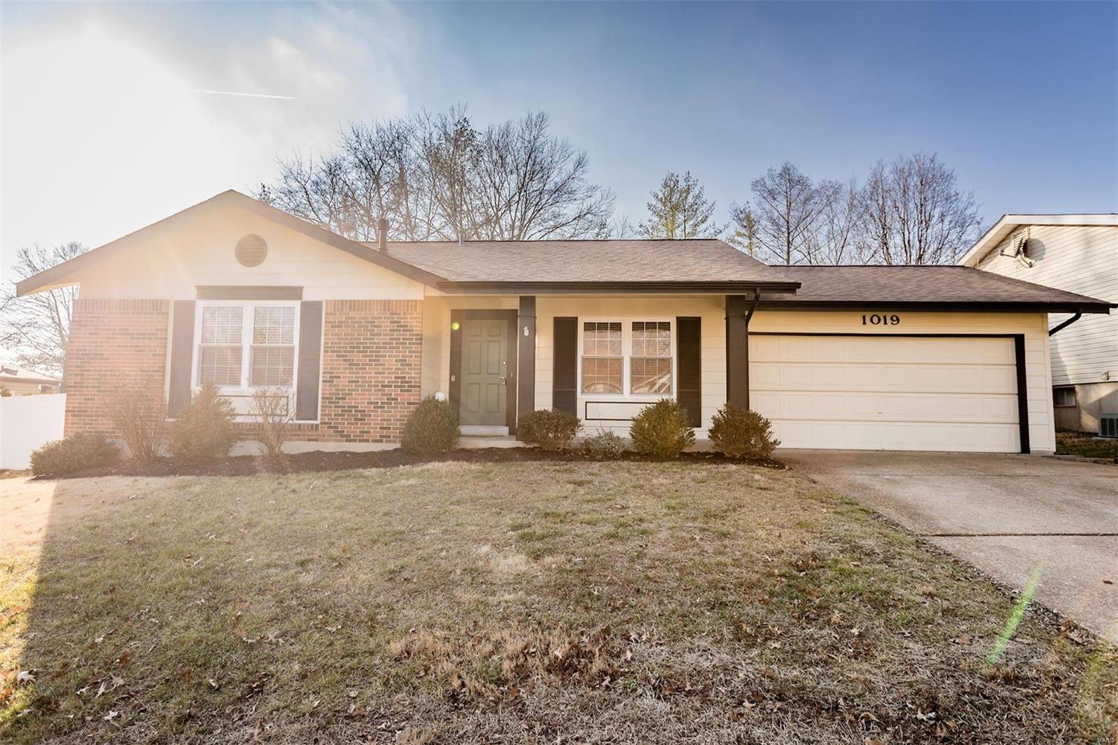 1019 Timberfield Drive Ballwin, MO 63021 - Photo 1 of 12 Gallery Image 1